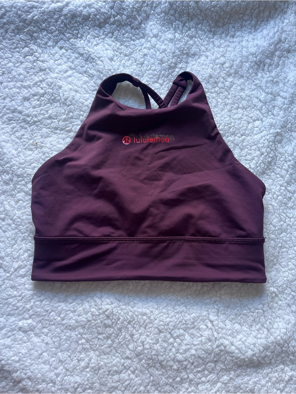 Lululemon Women's High-Neck energy Sports Bra in burgundy